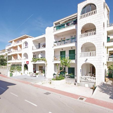 Cozy Apartment In Makarska With Kitchen Exteriér fotografie