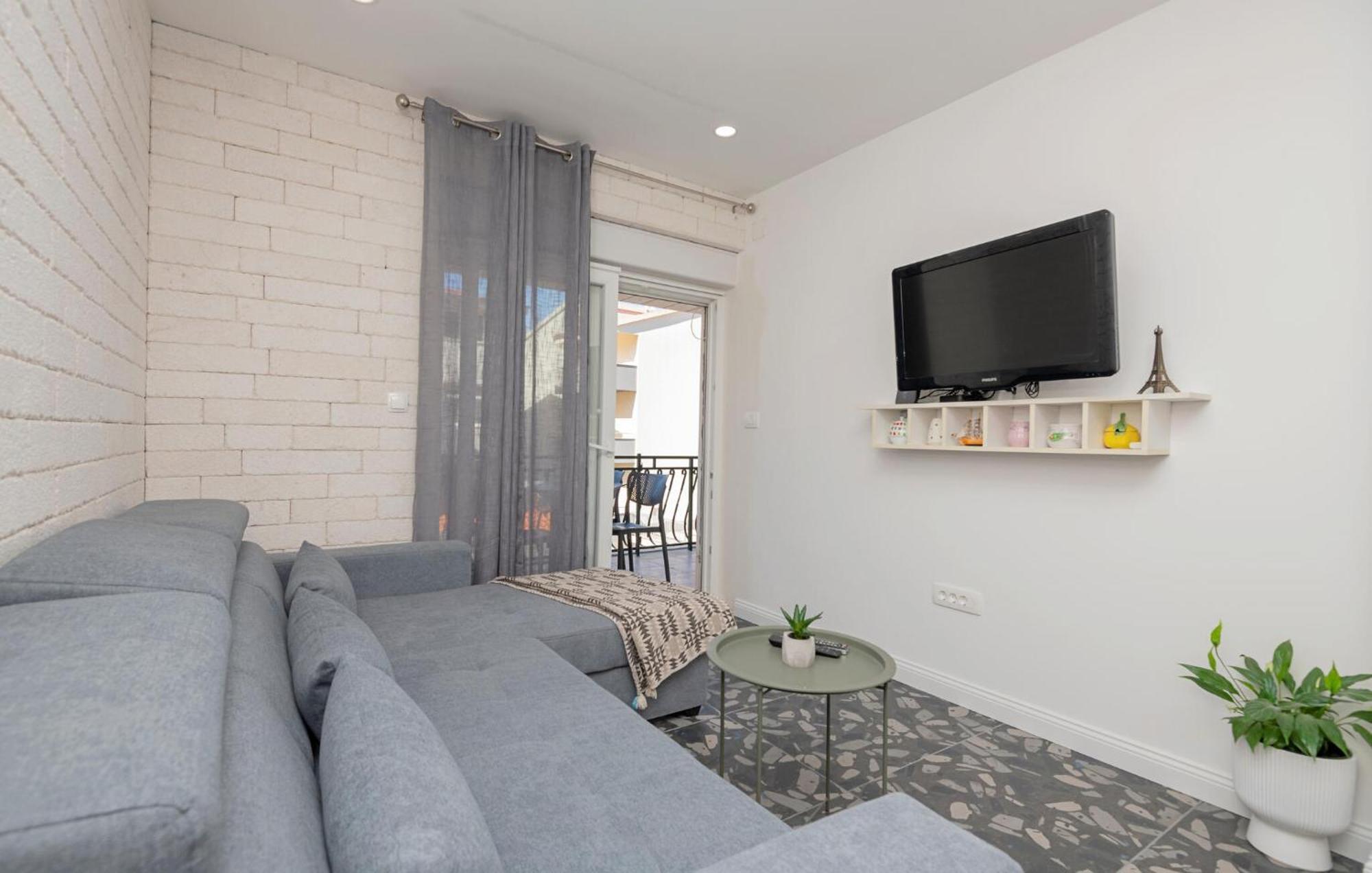 Cozy Apartment In Makarska With Kitchen Exteriér fotografie